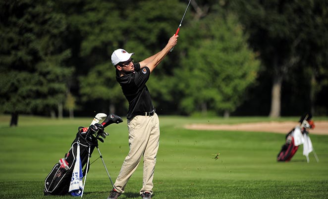 Men's Golf opens season by hosting Fall Invitational