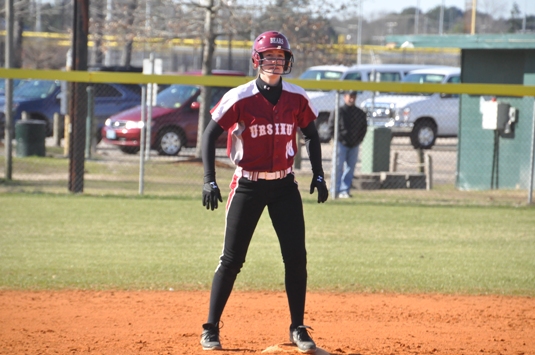 Softball closes out a winner with a sweep of Swarthmore