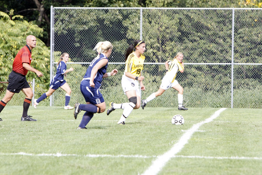 Women's Soccer blanked by Swarthmore, 3-0
