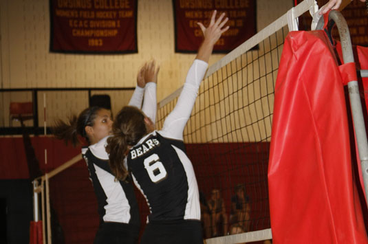 Volleyball comes up short against Swat, 3-1