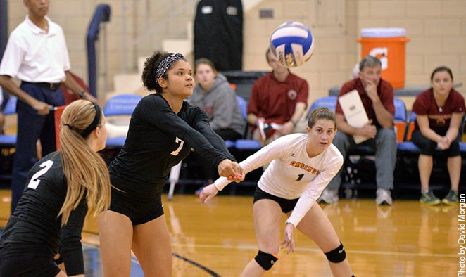 Volleyball battles back to take 3-2 win over Bryn Mawr