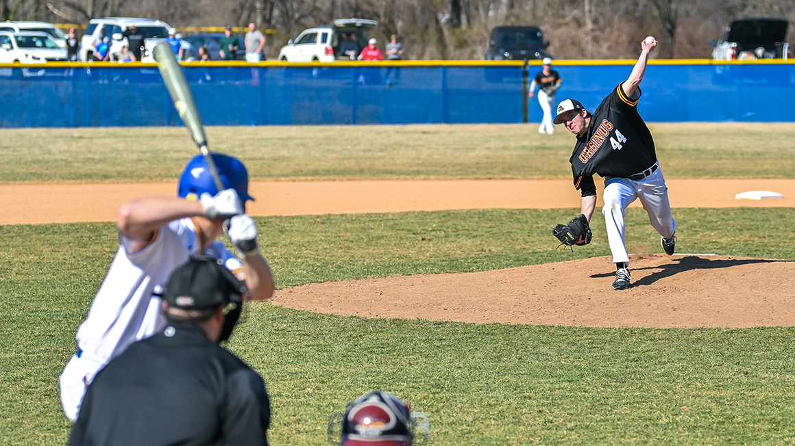 Hollander's Gem Leads Baseball to Split with Johns Hopkins