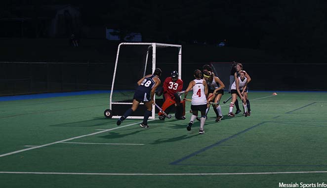 Field Hockey scores late to defeat Messiah, 4-3