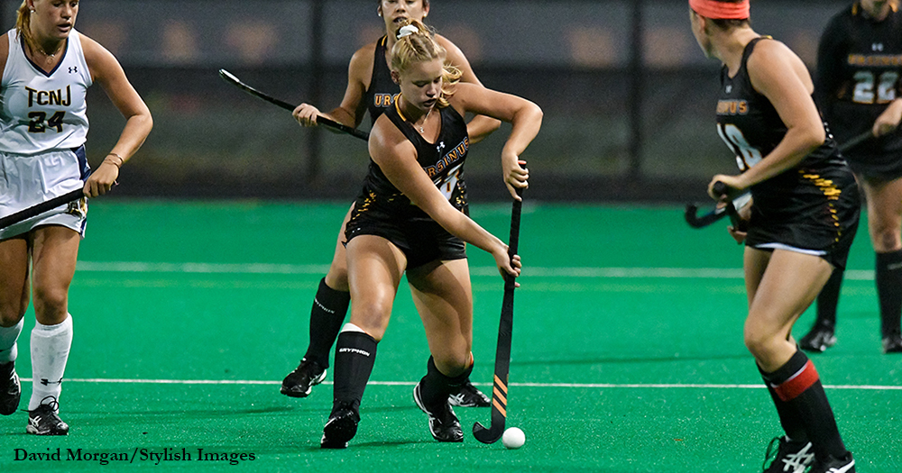 Field Hockey Nipped by TCNJ in Wild Thriller