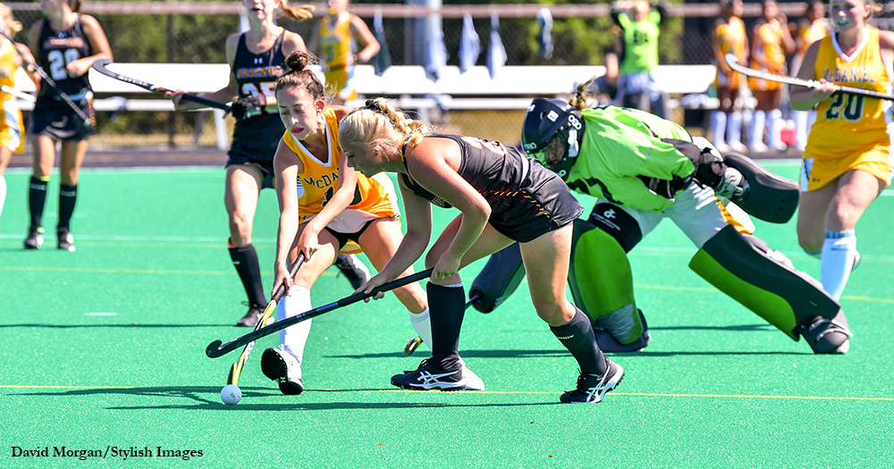 First Quarter Frenzy Leads Field Hockey to Homecoming Win