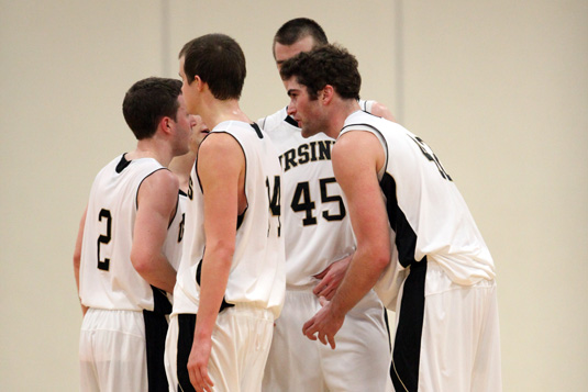 Men's Basketball falls to Haverford, 93-52