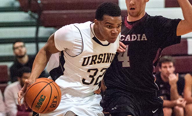 Men's Basketball upended by Swarthmore, 75-63