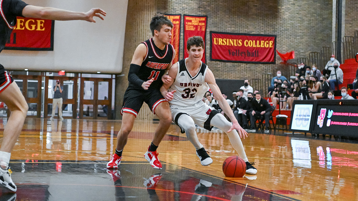 Men's Hoops Eliminated by No. 13 Johns Hopkins in Centennial Semifinals, 81-75