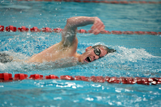 Men's Swimming downs McDaniel, 114-85