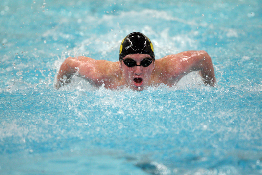 Men's Swimming in third after day one of CC Championships