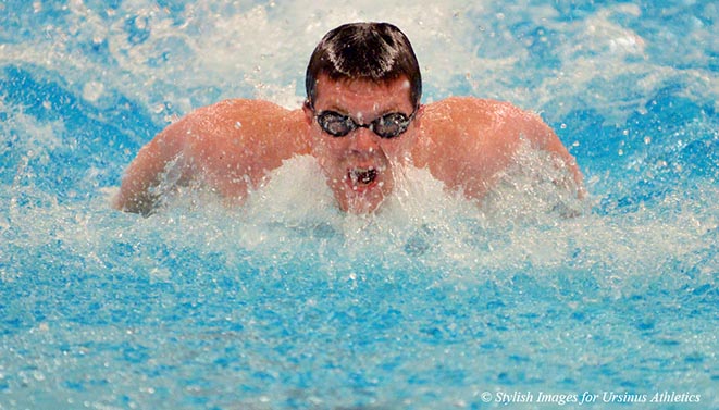 Men's Swimming third after day one of CC Championships