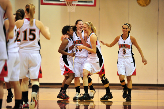 Women's Basketball outlasts Haverford, 59-55, in overtime