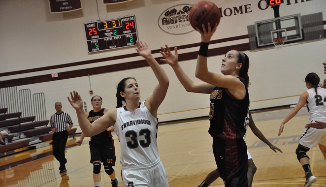Women's Basketball Comes Through Late, Staves Off Swarthmore