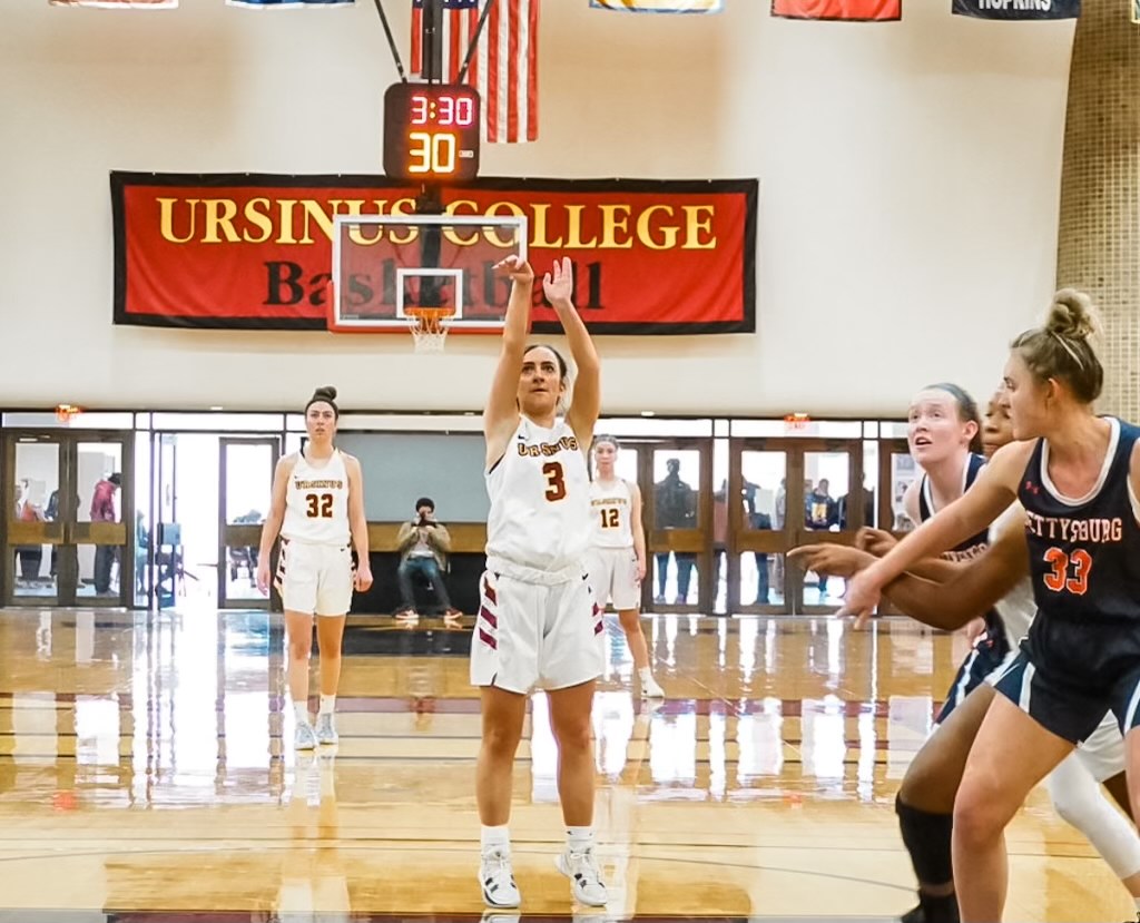 Women's Hoops Suffers Loss at Home to Gettysburg.