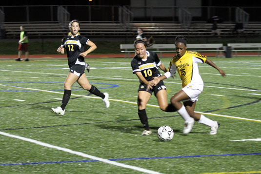 Women's Soccer drops home opener, 2-1, to Swarthmore