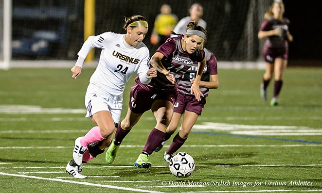 Women's Soccer Nabs First Win at Mayor's Cup
