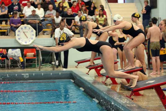 Women's Swimming third after day one of Centennial Championships