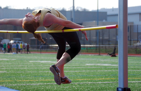 Women's Track and Field shines at Curran Invite