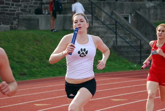 Women's Track and Field wins Grizzly Classic