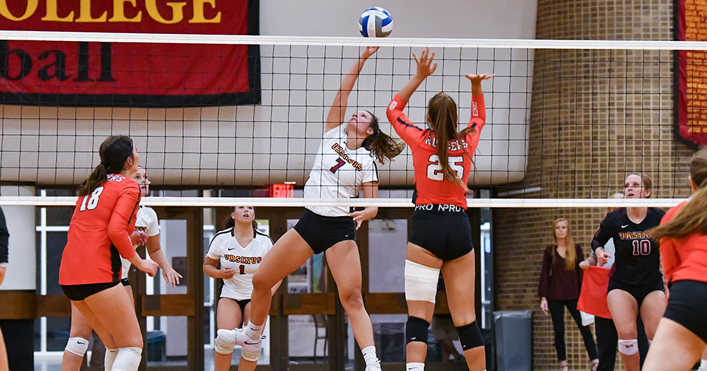 Volleyball Sweeps Double Header at Bryn Athyn