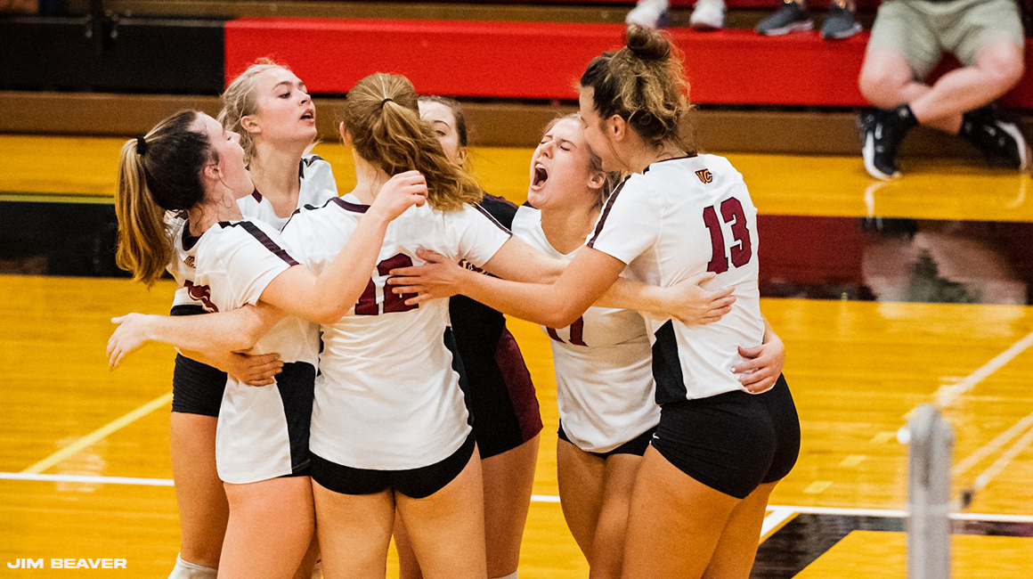 Volleyball Goes Unbeaten in Home Tri